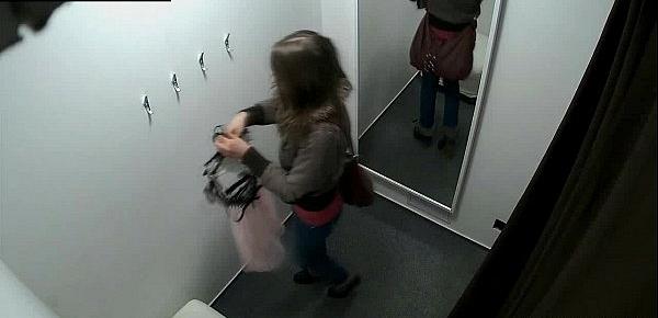  Beautiful Czech Teen Snooped in Changing Room!